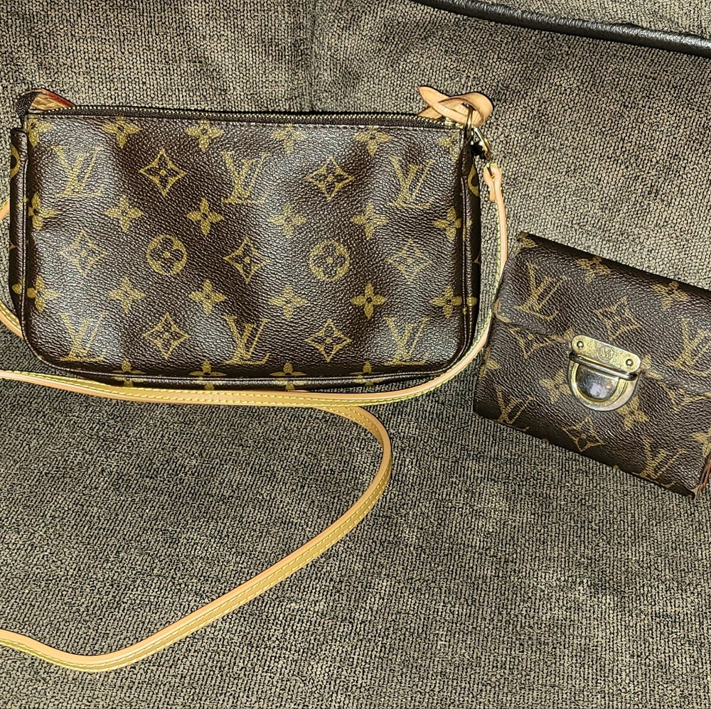 Louis Vuitton Monogram Pouchette w/matching Koala wallet
